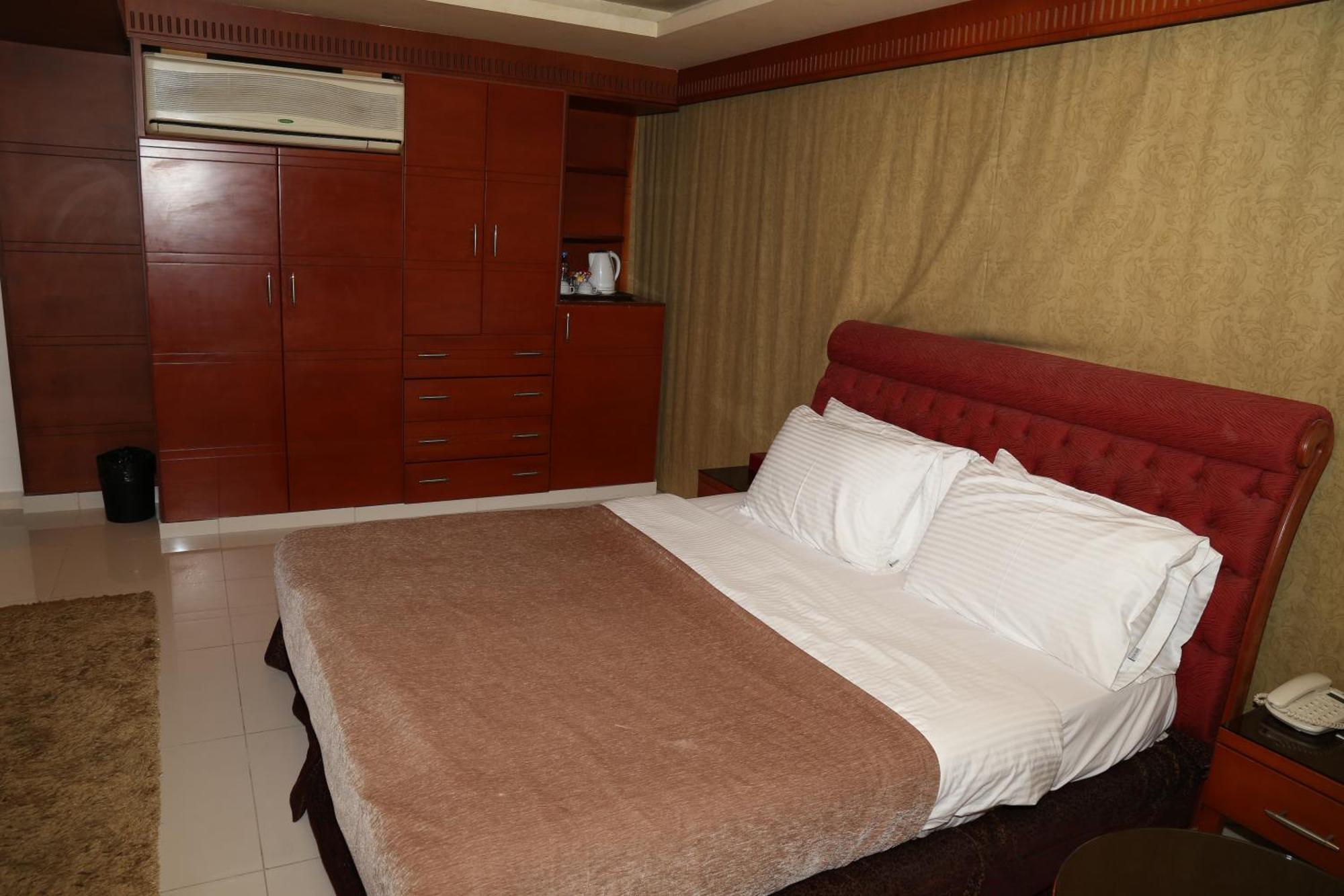Duroy Hotel Бейрут Экстерьер фото