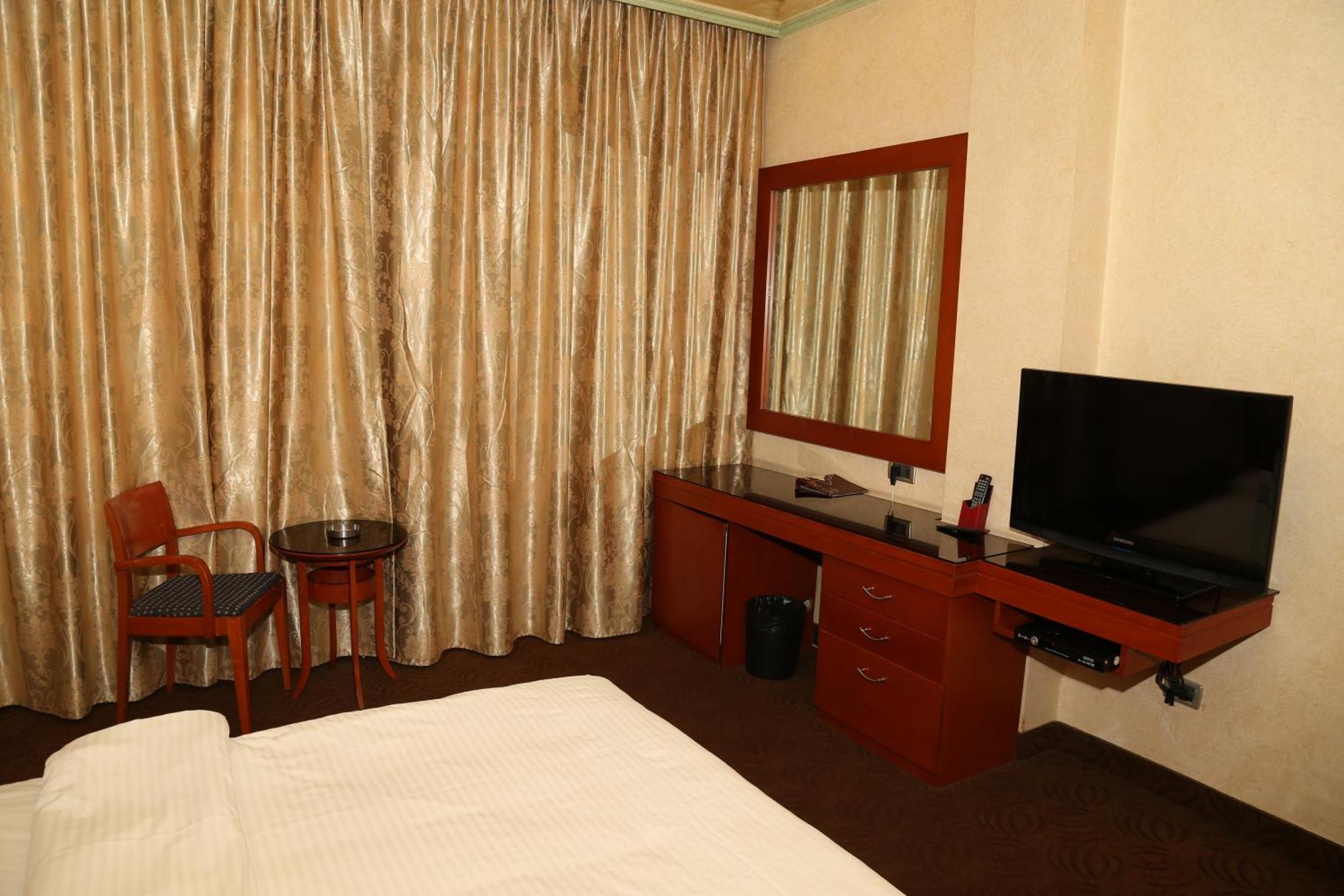 Duroy Hotel Бейрут Экстерьер фото